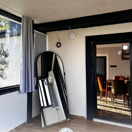 Serenity Mountain House Шале *